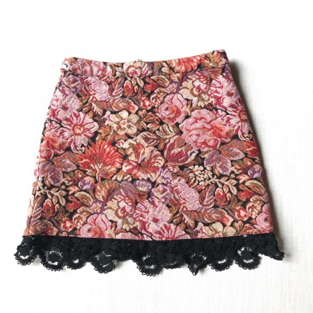 TopShop Tapestry Skirt with Lace Trim US 6